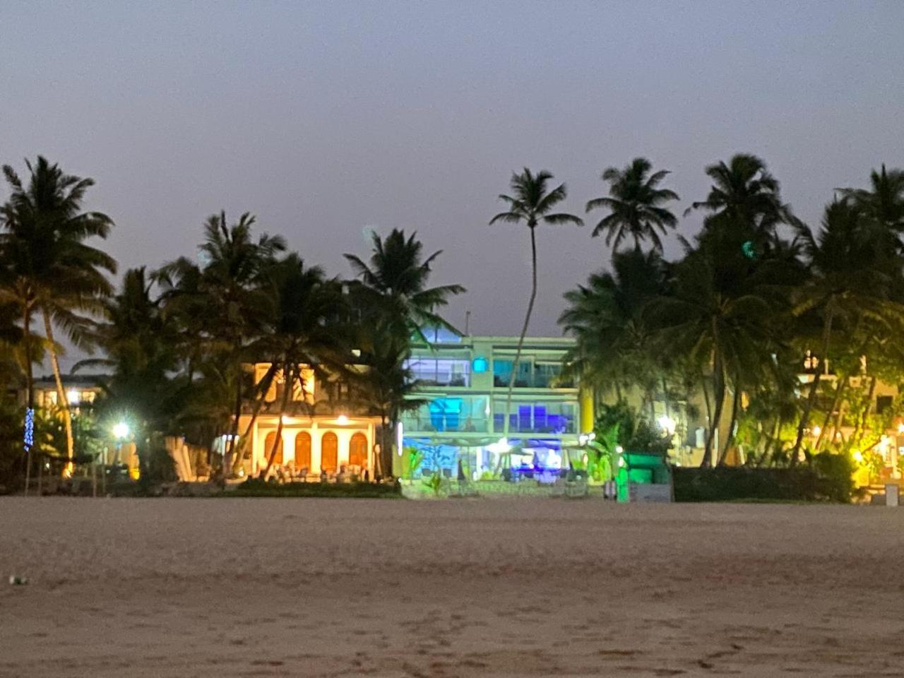 Josan Villa With A Glorious Beach And Sea View Habaraduwa Central Exteriér fotografie