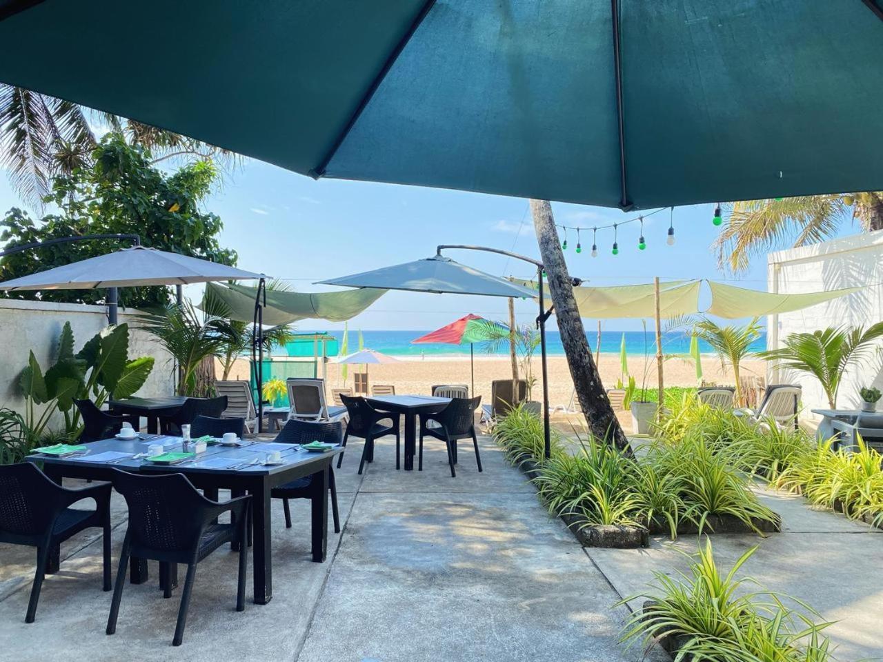 Josan Villa With A Glorious Beach And Sea View Habaraduwa Central Exteriér fotografie